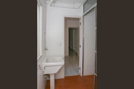 Apartamento à venda com 68m², 2 quartos e 1 vaga Apartamento à venda com 68m², 2 quartos e 1 vagaCozinha e Área de Serviço