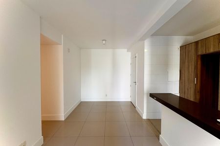 Apartamento para alugar com 75m², 3 quartos e 1 vaga