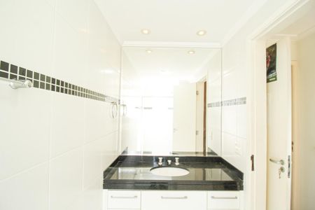 Apartamento para alugar com 147m², 3 quartos e 2 vagasBanheiro da Suíte 2