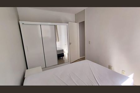 Quarto 1 de apartamento para alugar com 2 quartos, 50m² em Jacarepaguá, Rio de Janeiro