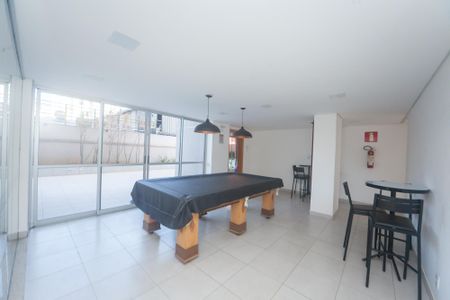 Apartamento para alugar com 110m², 3 quartos e 2 vagas Apartamento para alugar com 110m², 3 quartos e 2 vagasÁrea comum - Salão de jogos