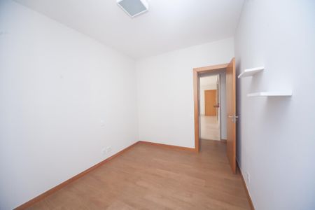 Apartamento para alugar com 110m², 3 quartos e 2 vagas Apartamento para alugar com 110m², 3 quartos e 2 vagasQuarto 2