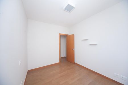 Apartamento para alugar com 110m², 3 quartos e 2 vagas Apartamento para alugar com 110m², 3 quartos e 2 vagasQuarto 2