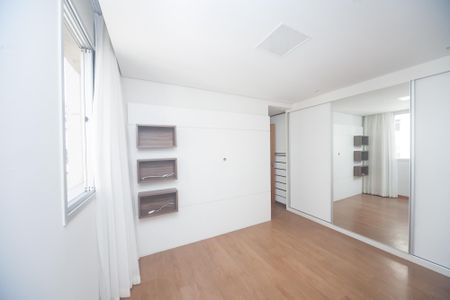 Apartamento para alugar com 110m², 3 quartos e 2 vagas Apartamento para alugar com 110m², 3 quartos e 2 vagasSuíte