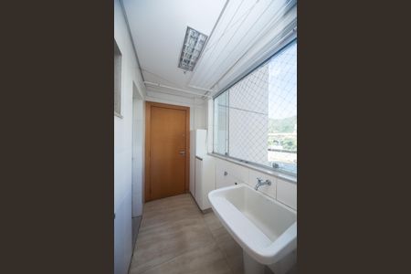 Apartamento para alugar com 110m², 3 quartos e 2 vagas Apartamento para alugar com 110m², 3 quartos e 2 vagasÁrea de Serviço