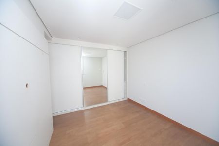 Apartamento para alugar com 110m², 3 quartos e 2 vagas Apartamento para alugar com 110m², 3 quartos e 2 vagasSuíte