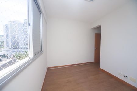 Apartamento para alugar com 110m², 3 quartos e 2 vagas Apartamento para alugar com 110m², 3 quartos e 2 vagasQuarto