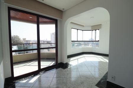 Apartamento à venda com 130m², 3 quartos e 2 vagasSala