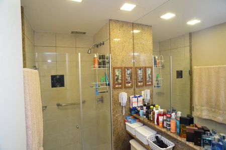 Apartamento à venda com 40m², 1 quarto e 1 vaga Apartamento à venda com 40m², 1 quarto e 1 vagaBanheiro