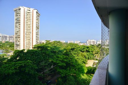 Studio à venda com 40m², 1 quarto e 1 vaga Studio à venda com 40m², 1 quarto e 1 vagaVaranda