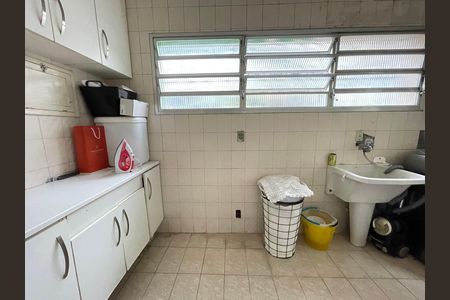 Casa para alugar com 917m², 3 quartos e 5 vagas Casa para alugar com 917m², 3 quartos e 5 vagasÁrea de Serviço