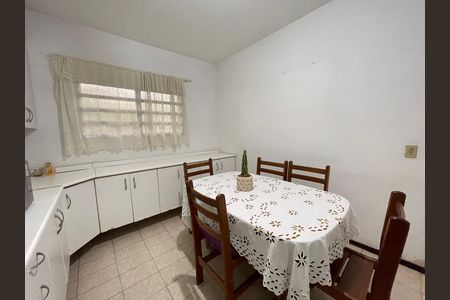 Casa para alugar com 917m², 3 quartos e 5 vagas Casa para alugar com 917m², 3 quartos e 5 vagasSala de Jantar