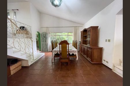 Casa para alugar com 917m², 3 quartos e 5 vagas Casa para alugar com 917m², 3 quartos e 5 vagasSala de Estar