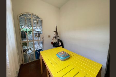 Casa para alugar com 917m², 3 quartos e 5 vagas Casa para alugar com 917m², 3 quartos e 5 vagasSala de Estar