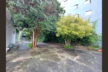Casa para alugar com 917m², 3 quartos e 5 vagas Casa para alugar com 917m², 3 quartos e 5 vagasQuintal