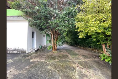 Casa para alugar com 917m², 3 quartos e 5 vagas Casa para alugar com 917m², 3 quartos e 5 vagasQuintal