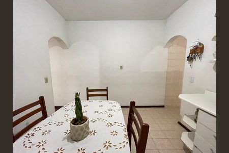 Casa para alugar com 917m², 3 quartos e 5 vagas Casa para alugar com 917m², 3 quartos e 5 vagasSala de Jantar