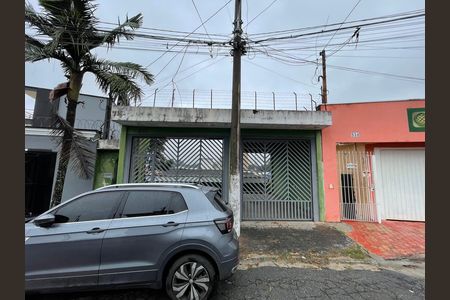 Casa para alugar com 917m², 3 quartos e 5 vagas Casa para alugar com 917m², 3 quartos e 5 vagasFachada