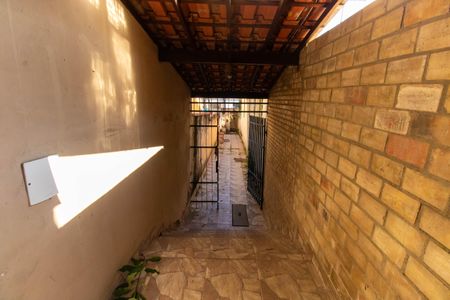 Casa para alugar com 165m², 3 quartos e sem vagaÁrea externa