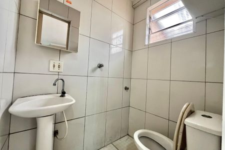 Banheiro de kitnet/studio para alugar com 1 quarto, 20m² em Jabaquara, São Paulo