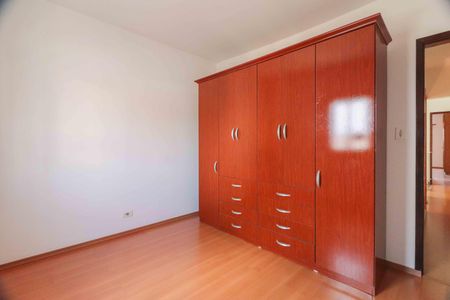 Casa à venda com 185m², 4 quartos e 2 vagasQuarto 1