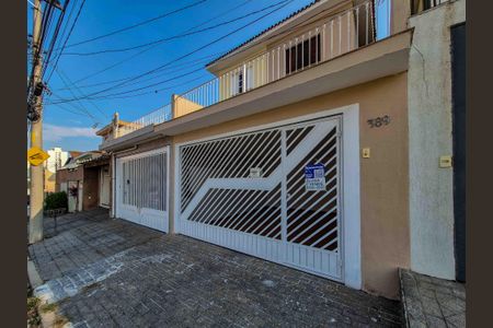 Casa à venda com 185m², 4 quartos e 2 vagasFachada