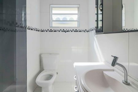 Casa à venda com 185m², 4 quartos e 2 vagasSuíte Banheiro