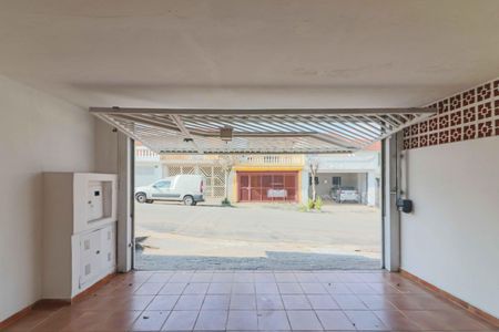 Casa à venda com 185m², 4 quartos e 2 vagasGaragem