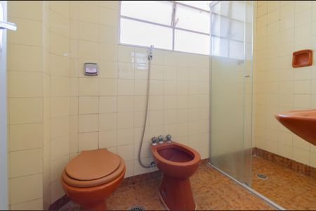 Apartamento à venda com 74m², 2 quartos e sem vagaBanheiro