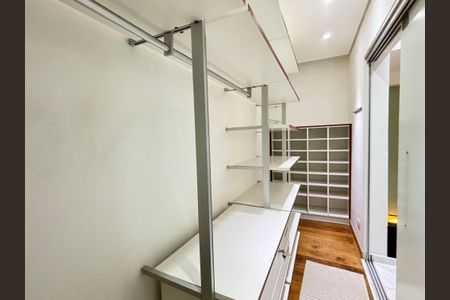 Apartamento para alugar com 52m², 1 quarto e 1 vagaSuíte closet