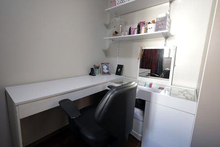 Apartamento à venda com 100m², 3 quartos e 2 vagas Apartamento à venda com 100m², 3 quartos e 2 vagasQuarto 2