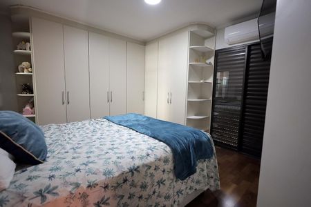 Apartamento à venda com 100m², 3 quartos e 2 vagas Apartamento à venda com 100m², 3 quartos e 2 vagasSuíte