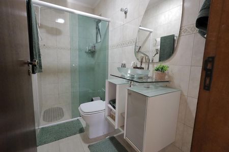 Apartamento à venda com 100m², 3 quartos e 2 vagas Apartamento à venda com 100m², 3 quartos e 2 vagasBanheiro social