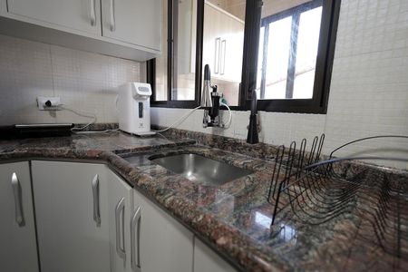 Apartamento à venda com 100m², 3 quartos e 2 vagas Apartamento à venda com 100m², 3 quartos e 2 vagasCozinha