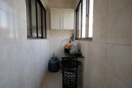 Apartamento à venda com 100m², 3 quartos e 2 vagas Apartamento à venda com 100m², 3 quartos e 2 vagasÁrea de Serviço