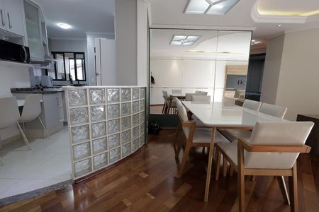 Apartamento à venda com 100m², 3 quartos e 2 vagas Apartamento à venda com 100m², 3 quartos e 2 vagasSala