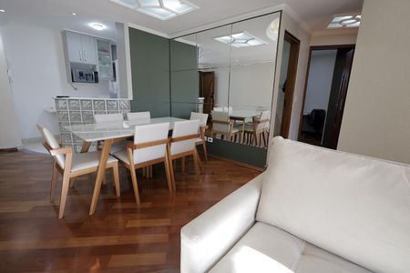 Apartamento à venda com 100m², 3 quartos e 2 vagas Apartamento à venda com 100m², 3 quartos e 2 vagasSala