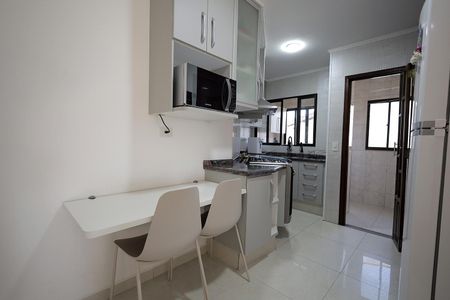 Apartamento à venda com 100m², 3 quartos e 2 vagas Apartamento à venda com 100m², 3 quartos e 2 vagasCozinha