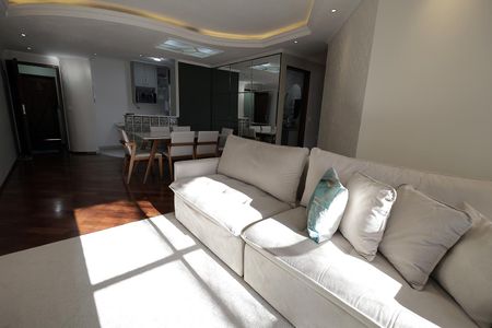 Apartamento à venda com 100m², 3 quartos e 2 vagas Apartamento à venda com 100m², 3 quartos e 2 vagasSala