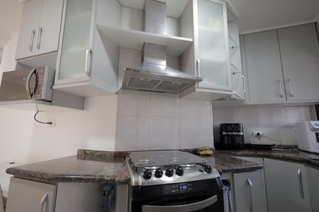 Apartamento à venda com 100m², 3 quartos e 2 vagas Apartamento à venda com 100m², 3 quartos e 2 vagasCozinha