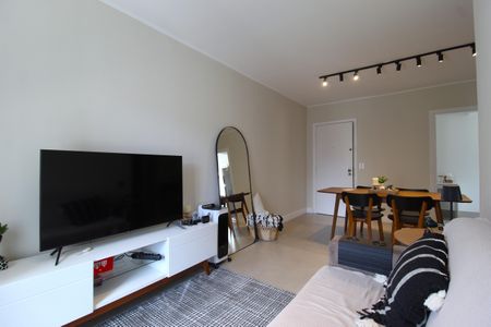Sala de apartamento para alugar com 2 quartos, 70m² em Vila Olímpia, São Paulo