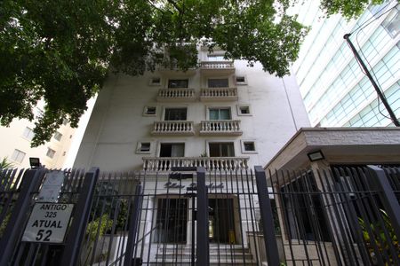Apartamento à venda com 70m², 2 quartos e 1 vagaFachada