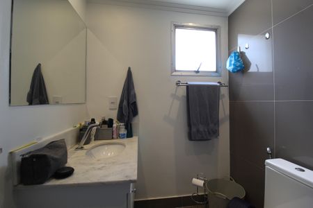 Banheiro de apartamento para alugar com 2 quartos, 70m² em Vila Olímpia, São Paulo