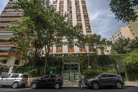 Apartamento para alugar com 121m², 2 quartos e 2 vagasFachada