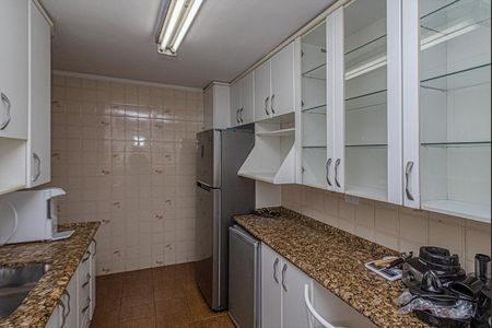 Apartamento para alugar com 121m², 2 quartos e 2 vagasCozinha