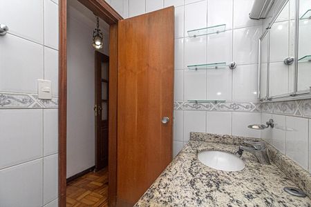Apartamento para alugar com 121m², 2 quartos e 2 vagasBanheiro