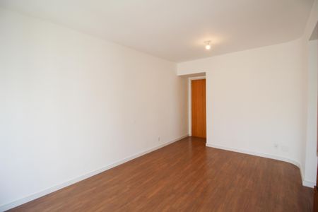 Apartamento para alugar com 85m², 2 quartos e 1 vagaSala