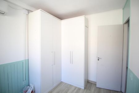 Quarto 1 de apartamento à venda com 2 quartos, 45m² em Protásio Alves, Porto Alegre