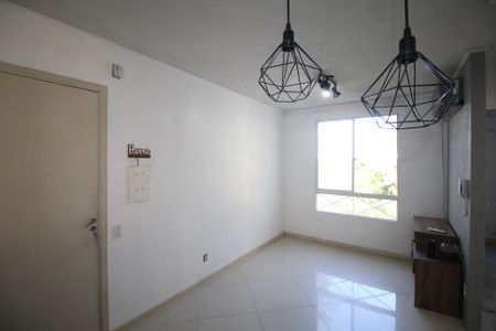 Sala de apartamento à venda com 2 quartos, 45m² em Protásio Alves, Porto Alegre