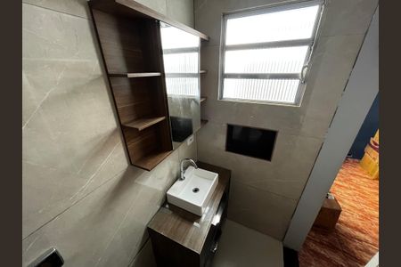 Casa à venda com 499m², 5 quartos e 8 vagasBanheiro da Suíte 1